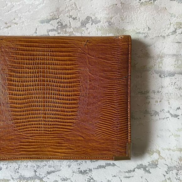 Vintage Crocodile embossed clutch - Picture 3 of 8